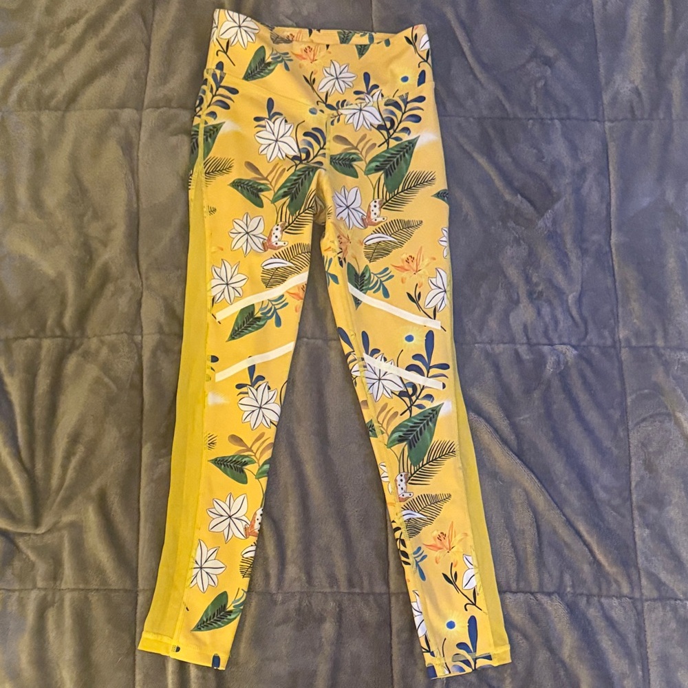 ZYIA Active Yellow Floral Leggings